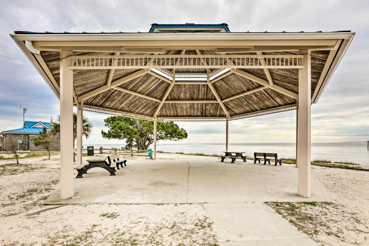 Waterfront Escape With Balcony On Shell Point Beach! Panacea Экстерьер фото
